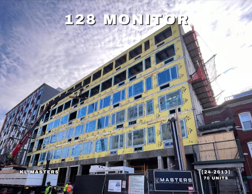 128 Monitor